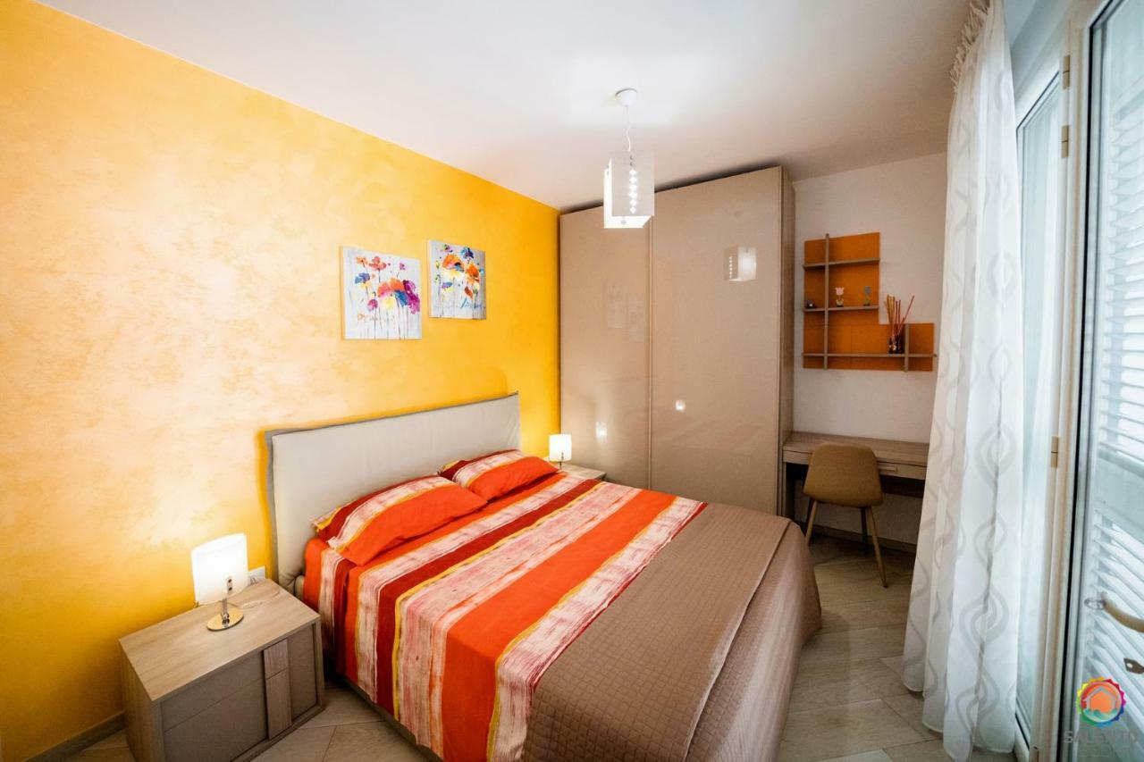 Perle Del Mare - Appartamenti Di Pregio 70M Spiaggia Pescoluse 佩斯科勒海滨 外观 照片
