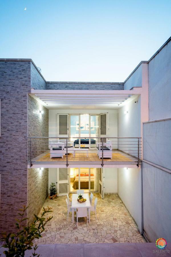 Perle Del Mare - Appartamenti Di Pregio 70M Spiaggia Pescoluse 佩斯科勒海滨 外观 照片