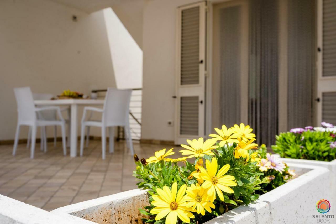 Perle Del Mare - Appartamenti Di Pregio 70M Spiaggia Pescoluse 佩斯科勒海滨 外观 照片