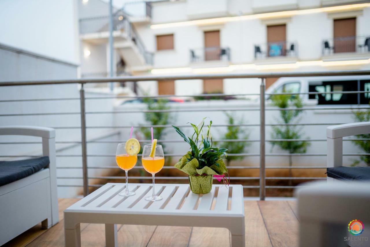 Perle Del Mare - Appartamenti Di Pregio 70M Spiaggia Pescoluse 佩斯科勒海滨 外观 照片