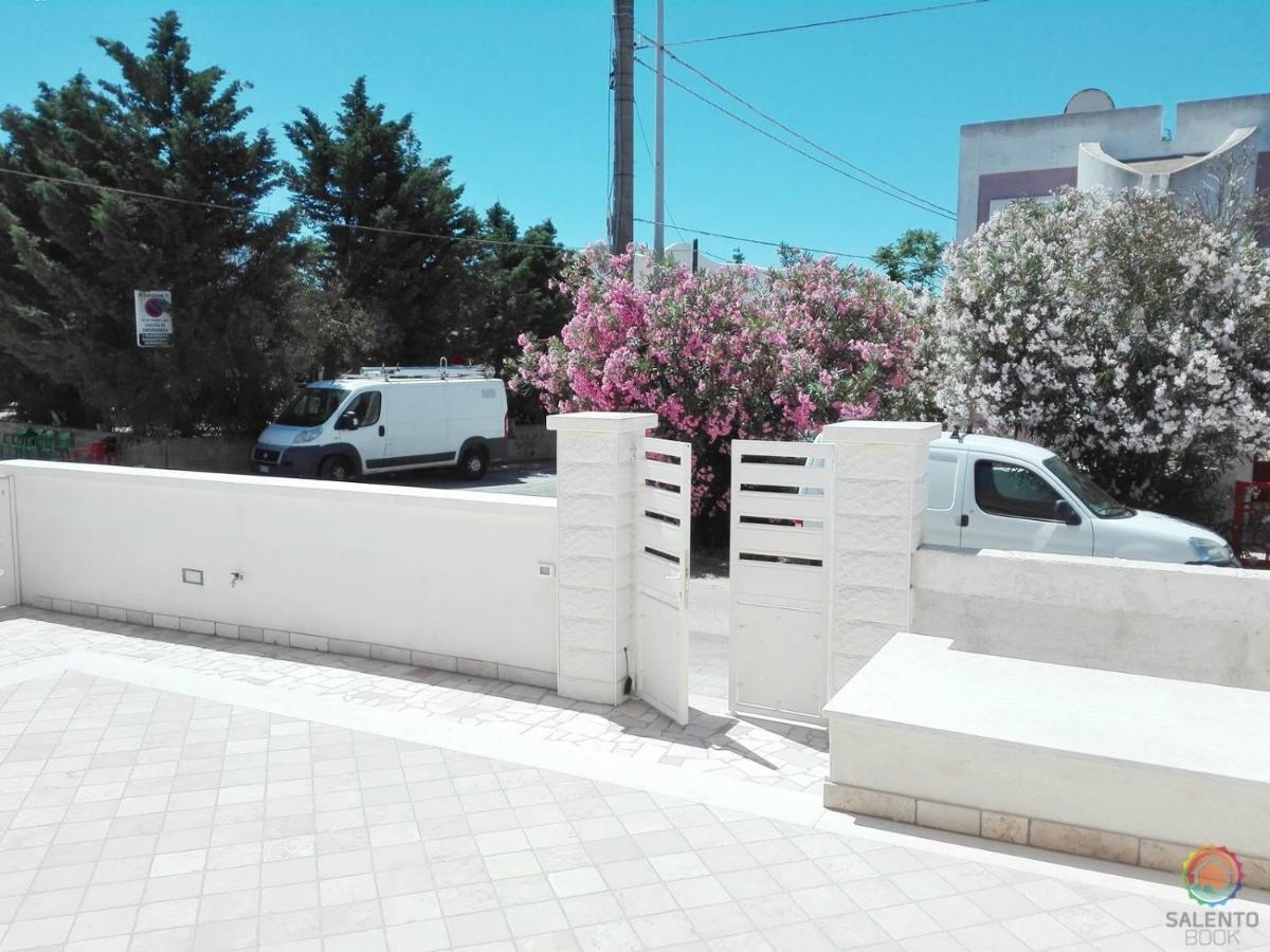 Perle Del Mare - Appartamenti Di Pregio 70M Spiaggia Pescoluse 佩斯科勒海滨 外观 照片